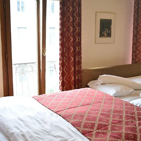 Le Palace Hotel 3*