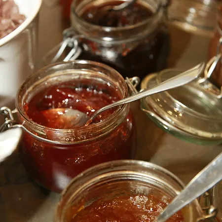 Le Palace Szálloda 3*